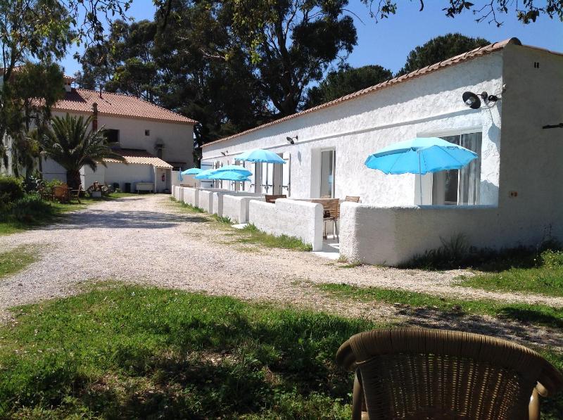 Superior Triple Room with Sea View image 2