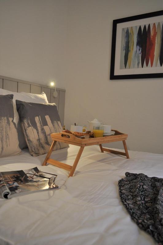 Economy Plus Double Room with Patio View image 4
