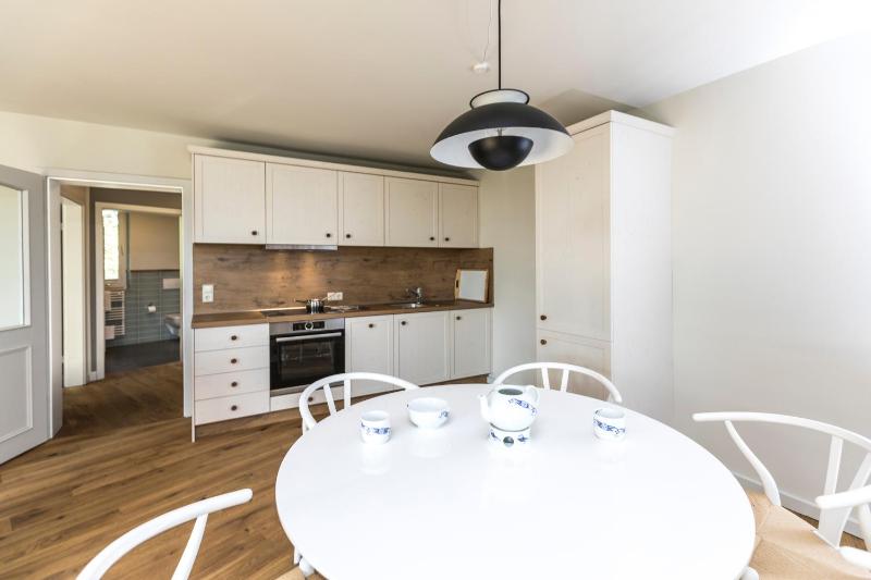 Onshore Apartment C image 3