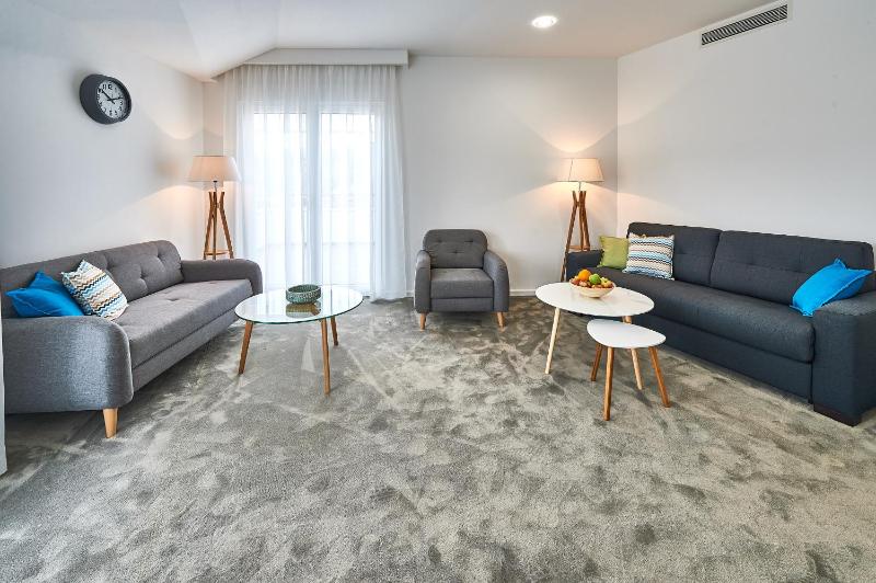 Executive Three-Bedroom Apartment image 2