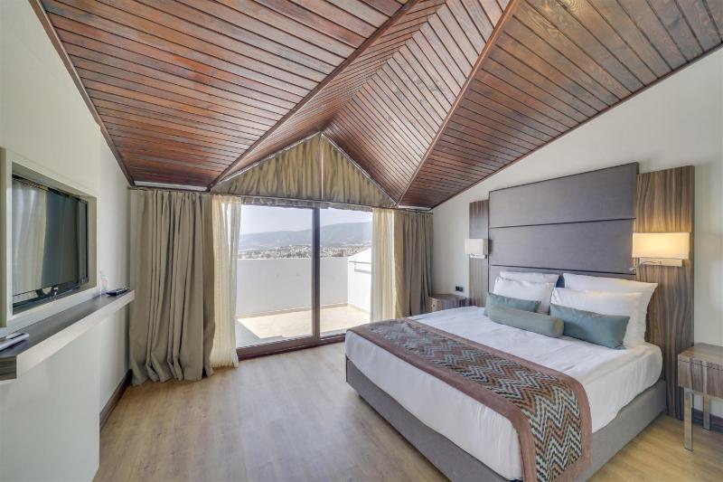 Standard Room Sea View image 2