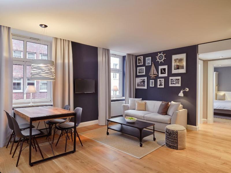 One-Bedroom Apartment image 4