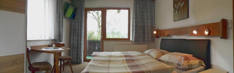 Double Room image 2