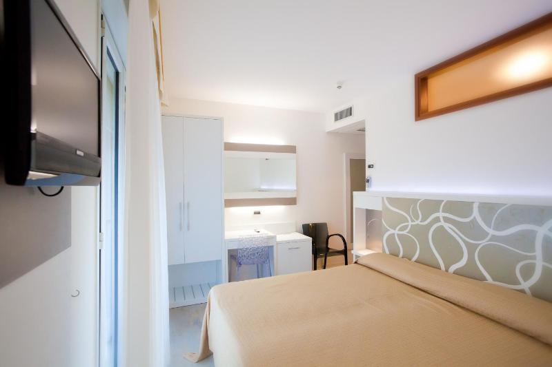 Hotel Savoy - image 30