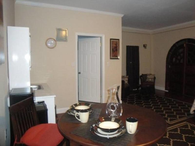 El Dorado Inn - image 13