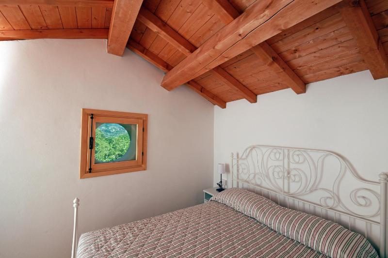 Double Room image 3