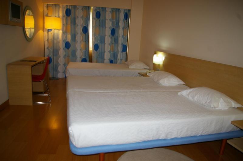 Triple Room image 3