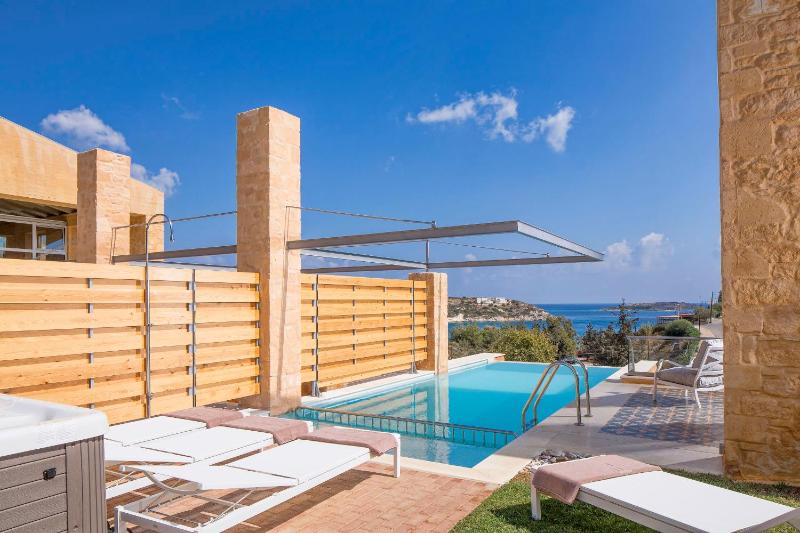 Olea Villas - Infinity Pool Hot Tub Sea Views - image 1