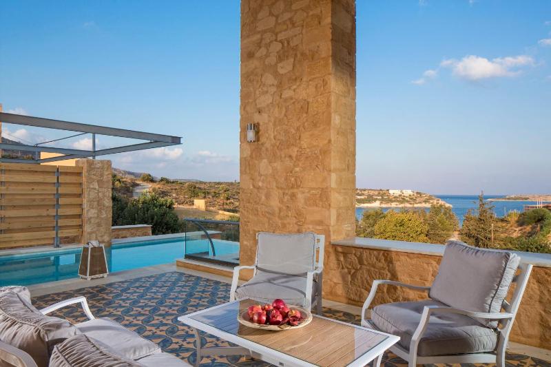 Olea Villas - Infinity Pool Hot Tub Sea Views - image 24