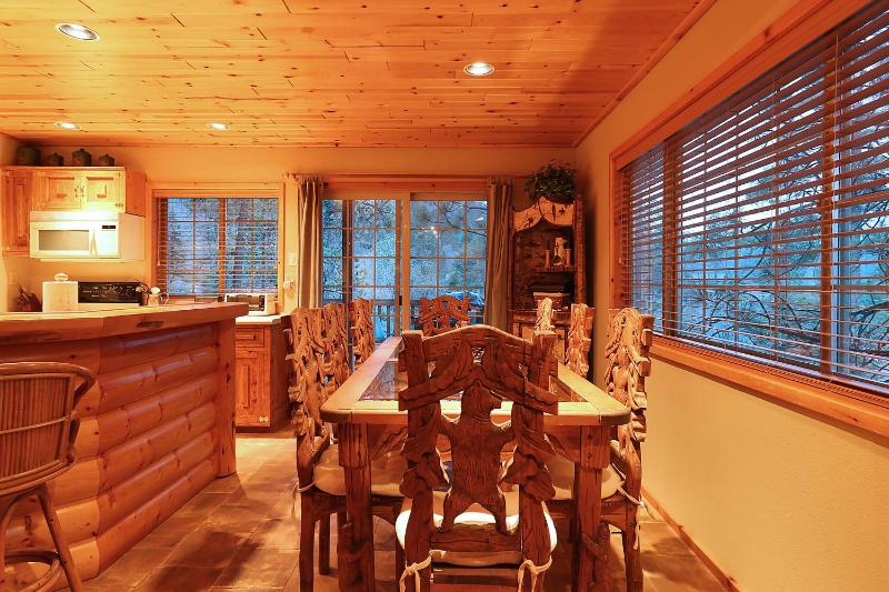 Summit Ski-Inn Ski-Out - image 5