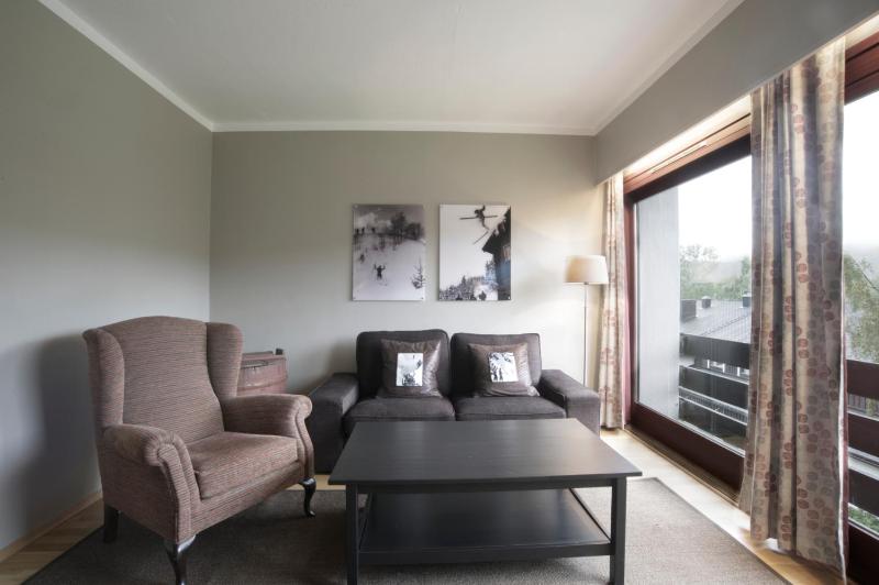 Family Room image 4