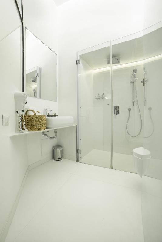 Superior Studio (3 Adults) image 4