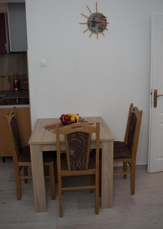 Apartment image 4