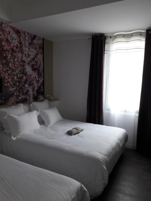 Quadruple Room image 3