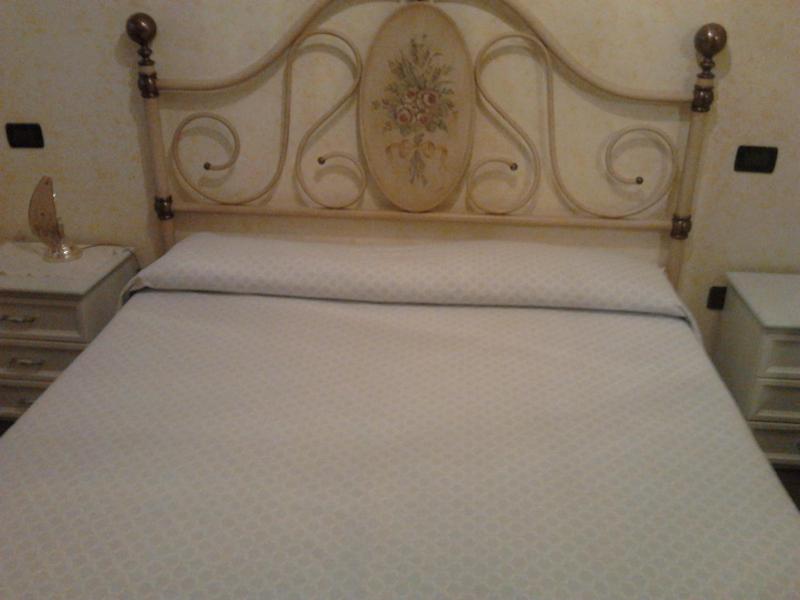 Double Room image 2