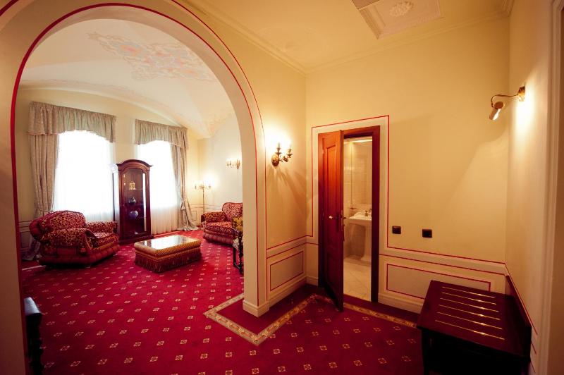 Suite image 3