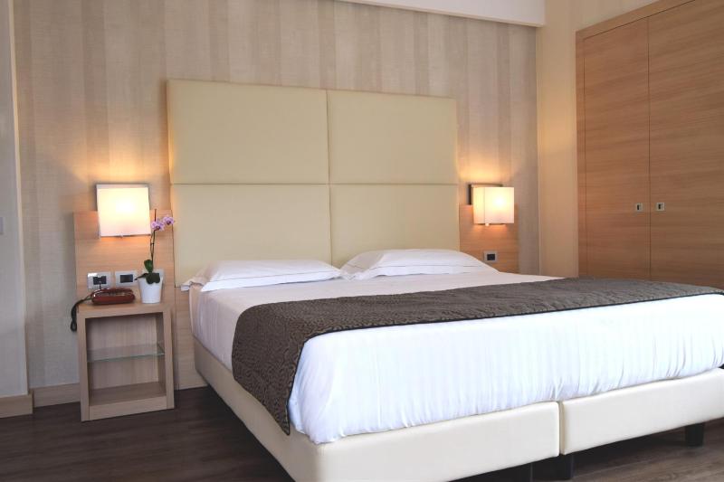 Hotel Continental - image 24