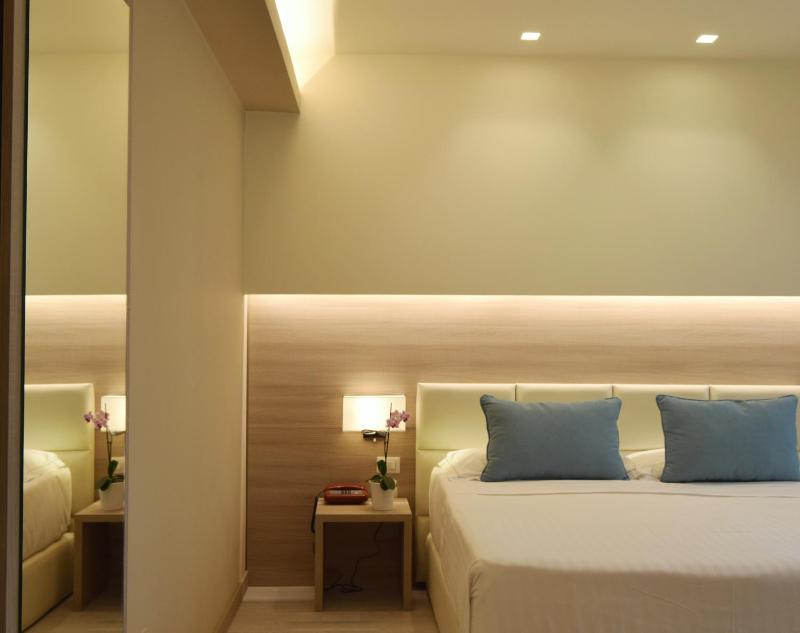 Hotel Continental - image 46