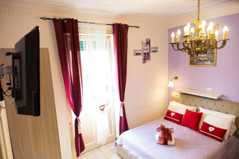 Deluxe Suite image 3