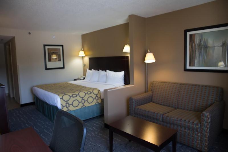 King Room - Non-Smoking image 4