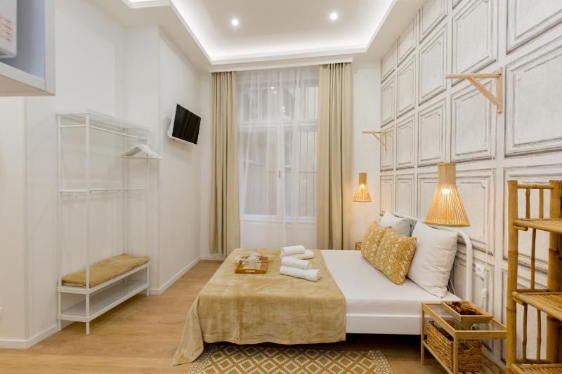 Superior Apartment image 3