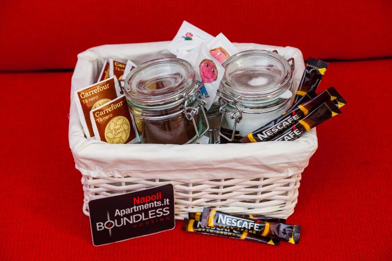 Deluxe One-Bedroom Apartment image 3