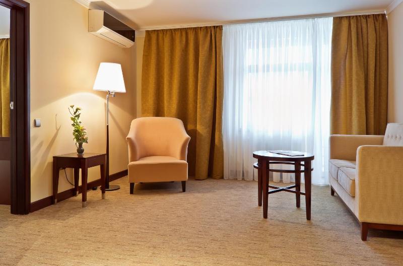Suite image 4