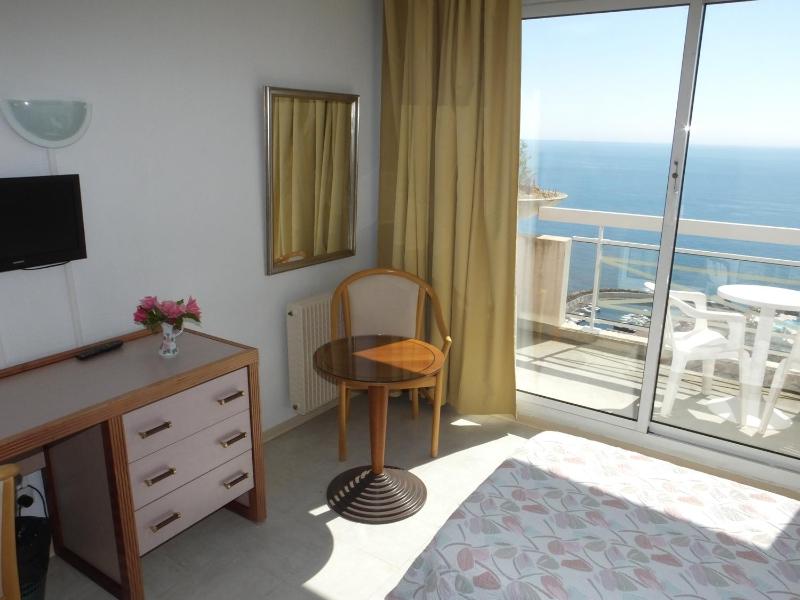 Twin Room with Sea View image 2