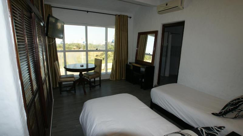 Hotel Hacienda - image 25