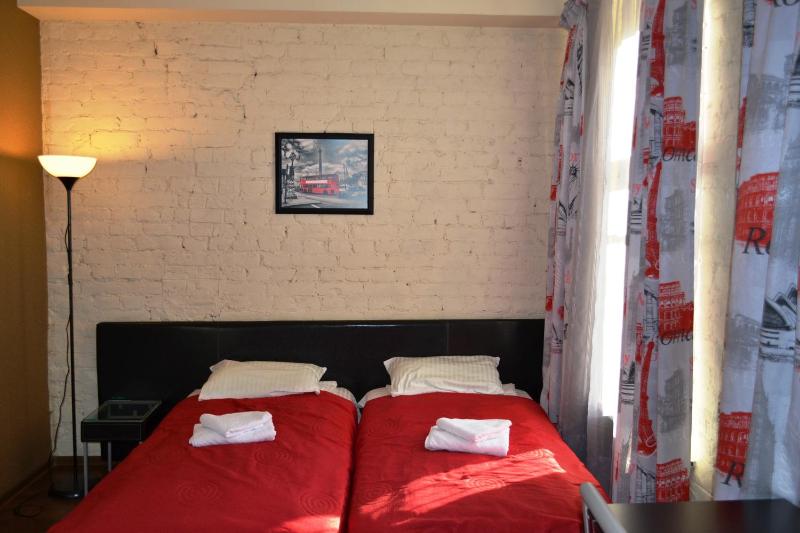Standard Twin Room with Sofa image 1