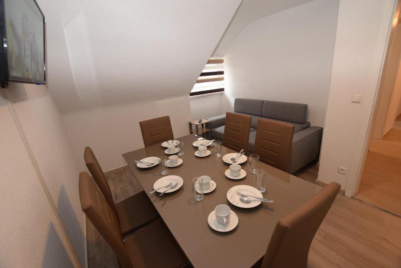 Apartment image 2