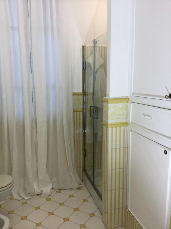Double Room with Private External Bathroom image 2