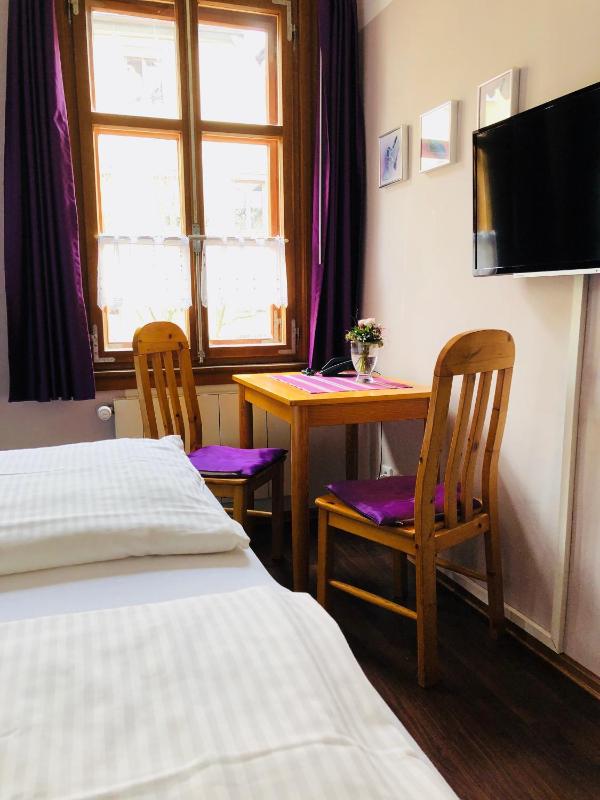 Double Room image 1