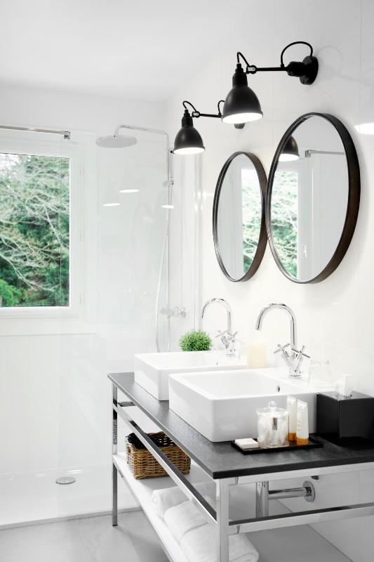 Deluxe Suite image 4