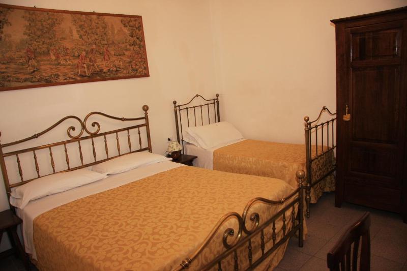 Triple Room image 4