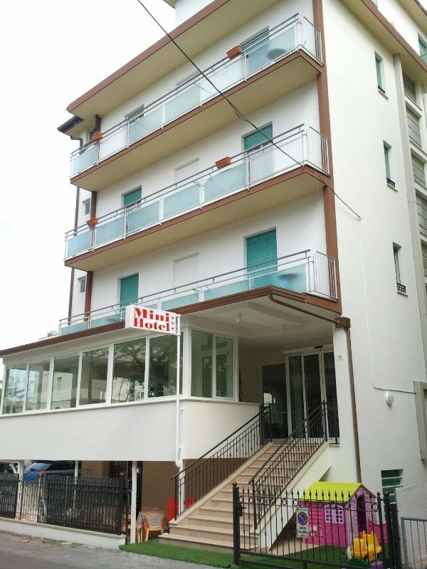 Mini Hotel - image 8