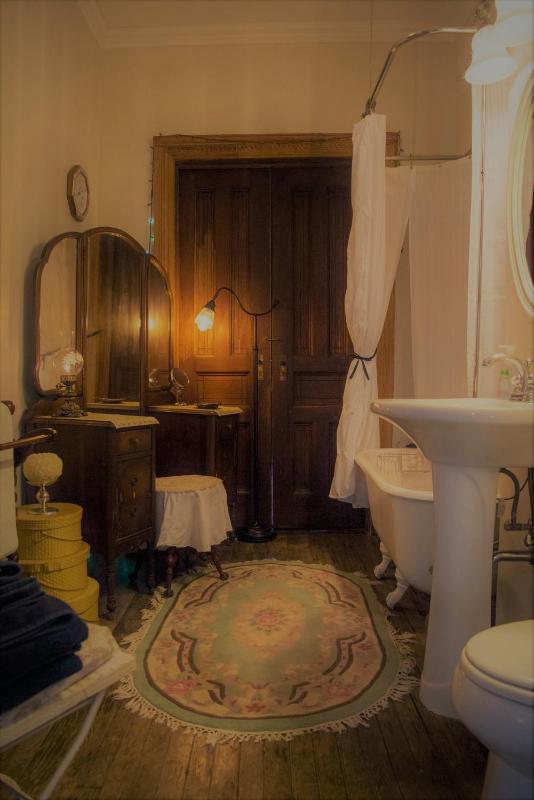 Poitier - Large Double Room image 3