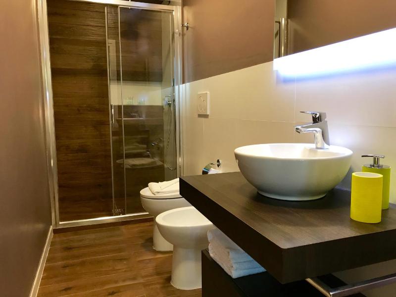 Double or Twin Room image 3