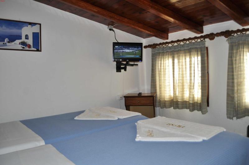 Eros-Iros Portside Stays Skiathos The Authentic Sporadean Living - image 26