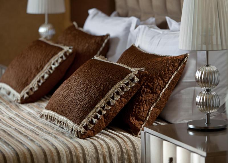 Executive Suite image 2