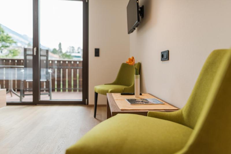 Double Room with balcony image 3