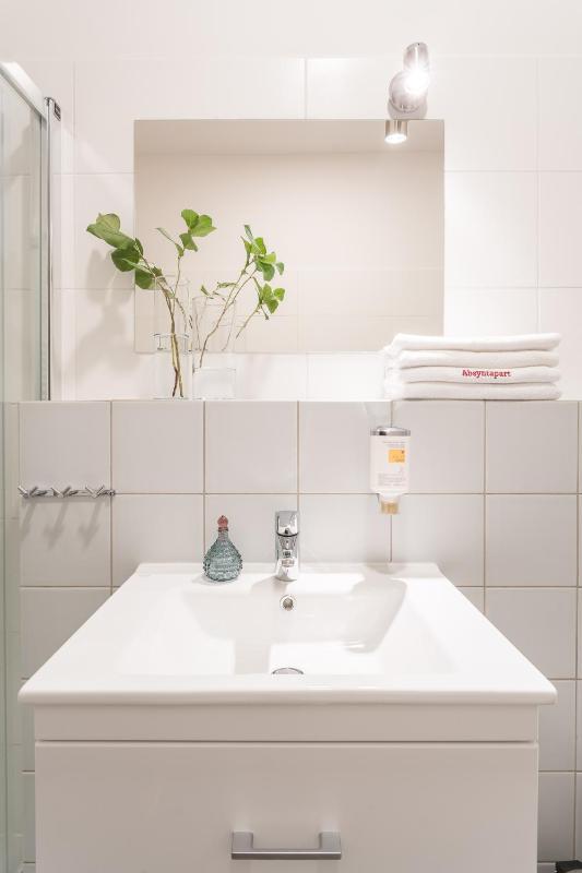 Deluxe Apartments by The Railway Station Wroclaw - image 18