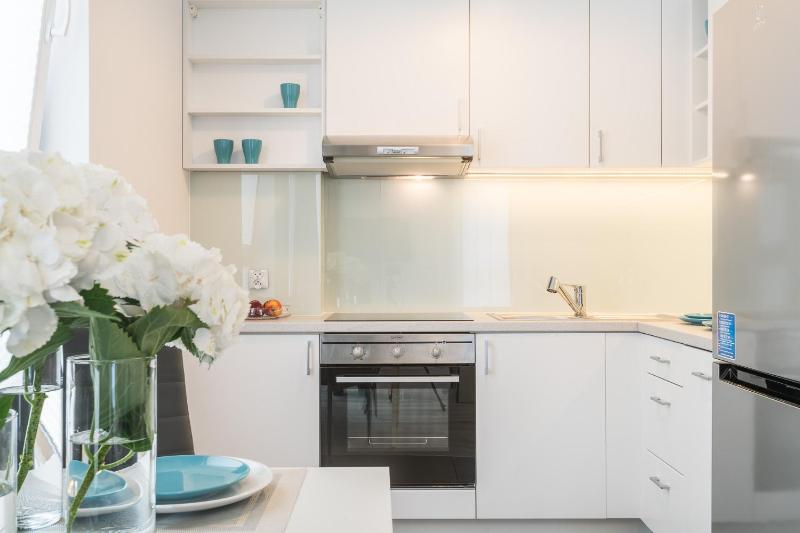 Deluxe Apartments by The Railway Station Wroclaw - image 12