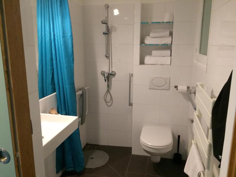 Standard Room with Disabled Access image 3