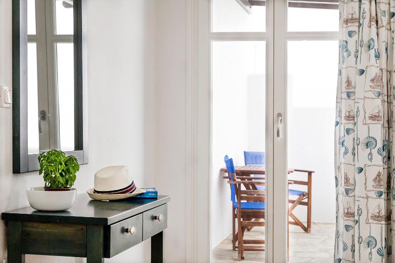 San Antonio Summer House by GHH - image 7