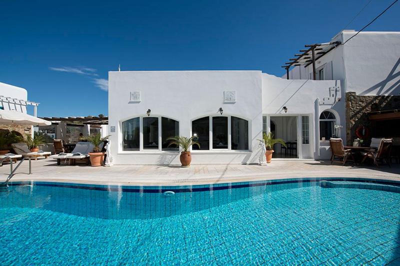 Zannis Hotel - image 2