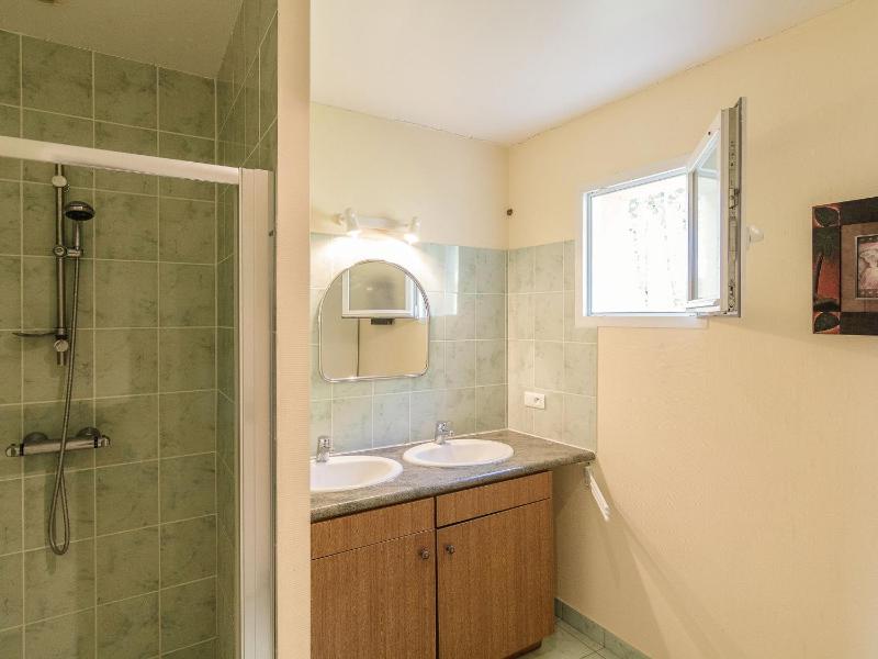 Three-Bedroom Holiday Home  image 1