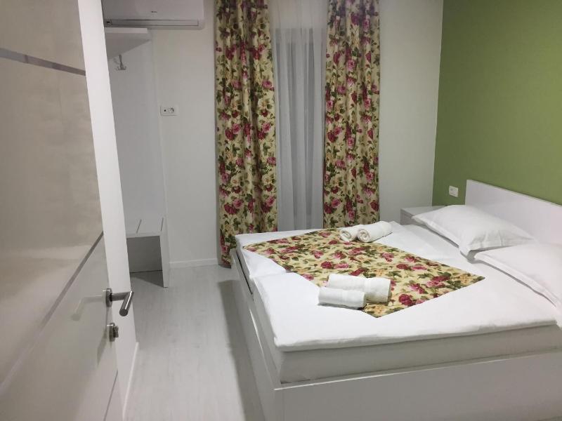 Standard Double or Twin Room with View image 2