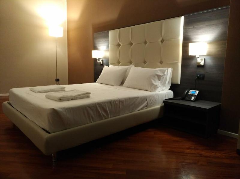 Presidential Suite image 3