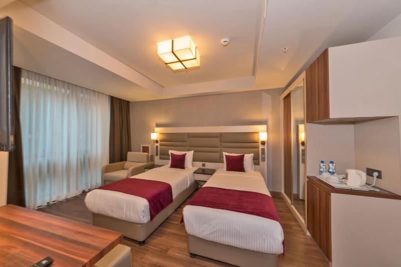 Golden Royal Hotel & SPA - image 11